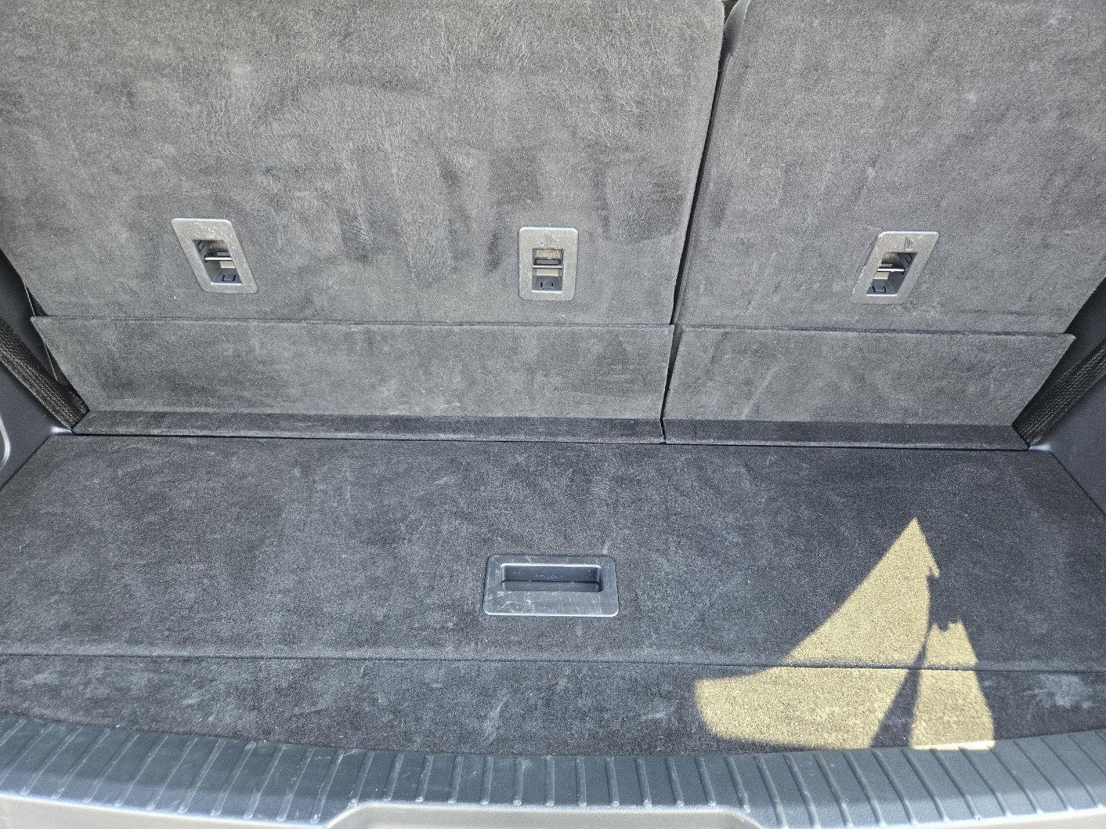 Used 2023 Ford Expedition Limited RWD image 32