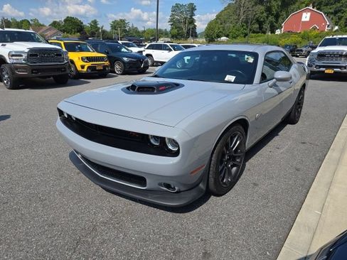 Certified 2021 Dodge Challenger R/T Scat Pack w/ Shaker Package RWD image 3