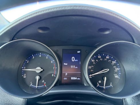 Used 2019 Toyota C-HR LE image 15