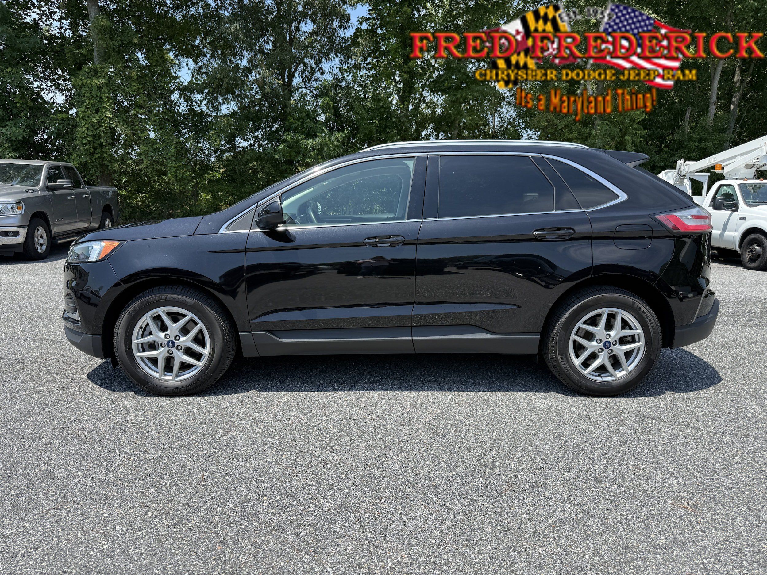 Used 2022 Ford Edge SEL w/ Convenience Package AWD/4WD image 4
