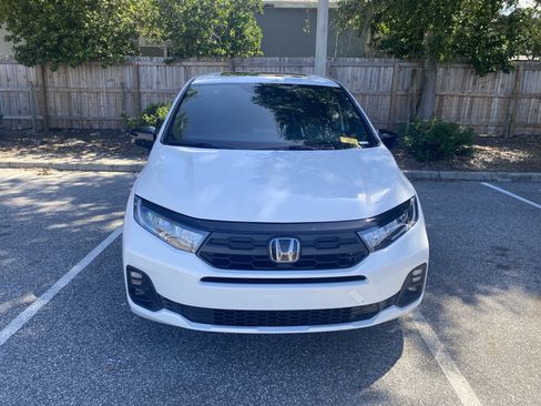 Used 2025 Honda Odyssey Sport-L image 14