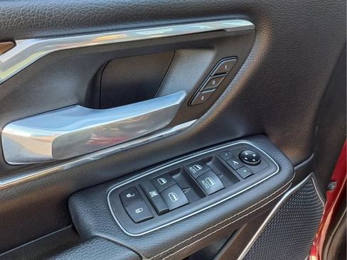 Used 2021 RAM 1500 Laramie AWD/4WD image 17