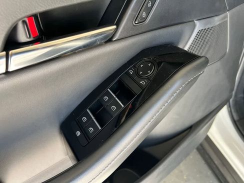 Certified 2025 MAZDA CX-30 AWD 2.5 S w/ Preferred Package image 13