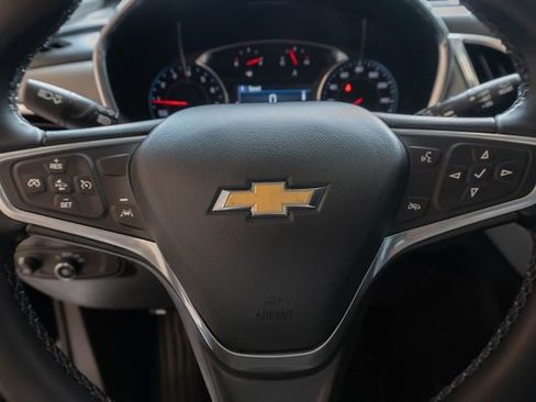 Used 2023 Chevrolet Equinox LT w/ Driver Convenience Package FWD image 19