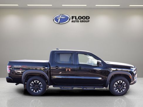 Used 2023 Nissan Frontier PRO-4X w/ Pro Convenience Package AWD/4WD image 3