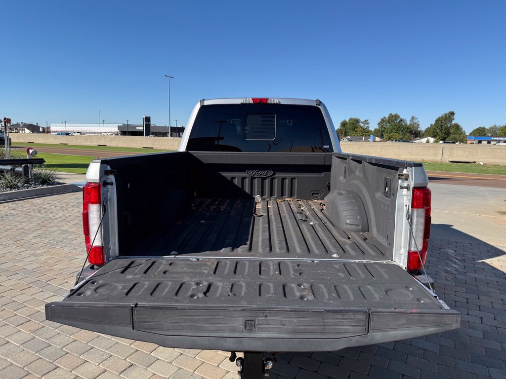 Used 2017 Ford F350 Platinum w/ Platinum Ultimate Package AWD/4WD image 22