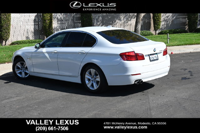 Used 2012 BMW 528i xDrive Sedan AWD/4WD image 4
