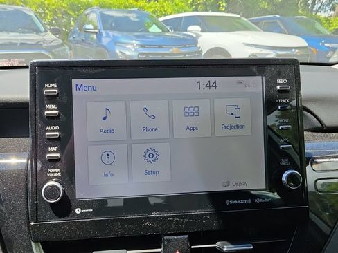 Used 2022 Toyota Camry XSE FWD image 13