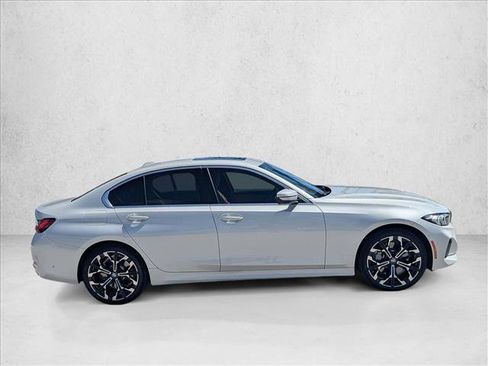 Certified 2025 BMW 330i 330i w/ Premium Package image 4