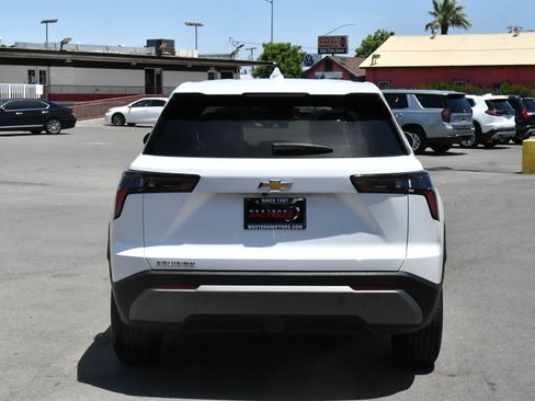 Used 2025 Chevrolet Equinox LT FWD image 7