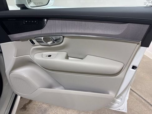 New 2026 Volvo XC90 B6 Ultra w/ Protection Package AWD/4WD image 27