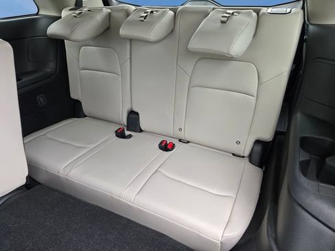 Used 2024 Nissan Pathfinder SL w/ Cargo Package FWD image 18