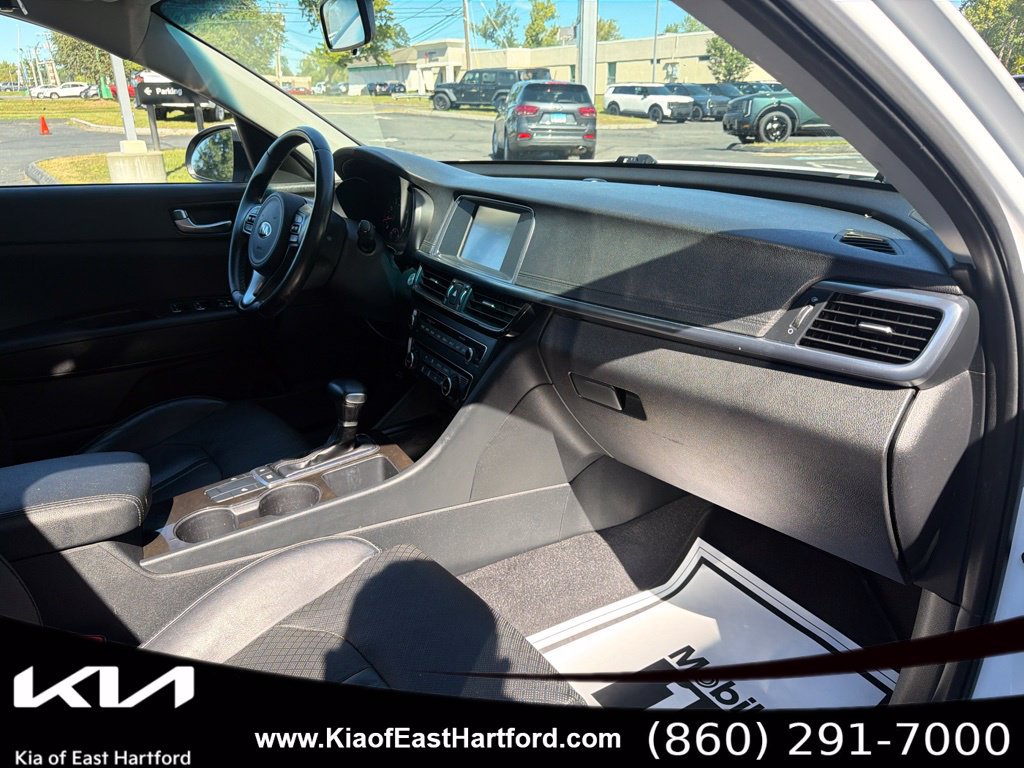 Used 2017 Kia Optima EX FWD image 12