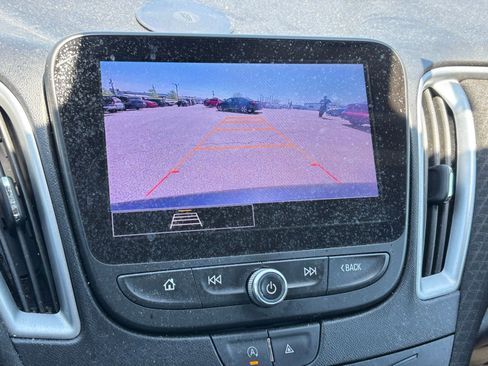 Used 2023 Chevrolet Malibu LT image 9