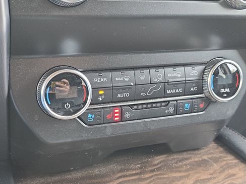 Used 2020 Ford Expedition Platinum image 20