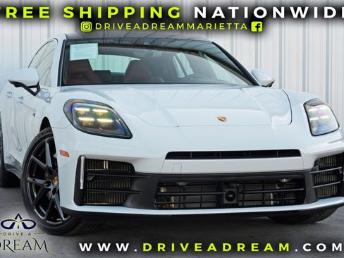 Used 2025 Porsche Panamera 4S w/ Premium Package image 2