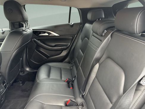 Used 2018 INFINITI QX30 Premium w/ Cargo Package image 21