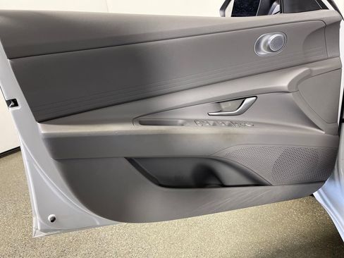 Certified 2022 Hyundai Elantra SEL image 19