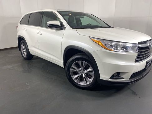 Used 2015 Toyota Highlander Plus image 4