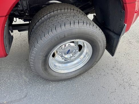 Used 2023 Ford F350 Lariat w/ Chrome Package image 8