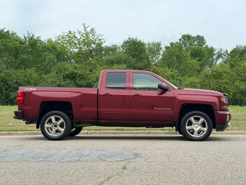 Used 2017 Chevrolet Silverado 1500 LT w/ All Star Edition AWD/4WD image 35