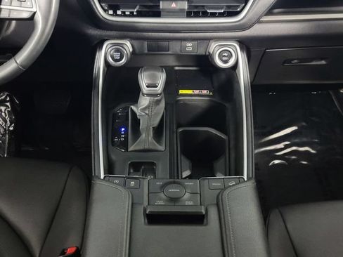 Used 2025 Toyota Grand Highlander AWD image 25