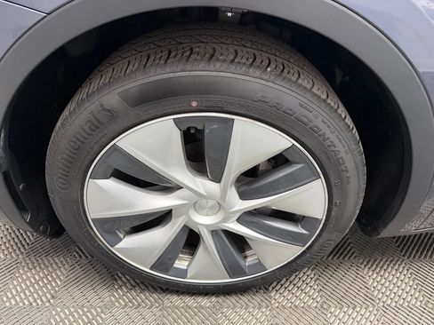 Used 2020 Tesla Model Y Long Range AWD/4WD image 21