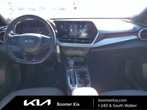 Used 2024 Chevrolet Trax RS w/ Driver Confidence Package image 9