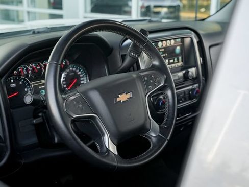 Used 2018 Chevrolet Silverado 1500 LT w/ All Star Edition AWD/4WD image 27