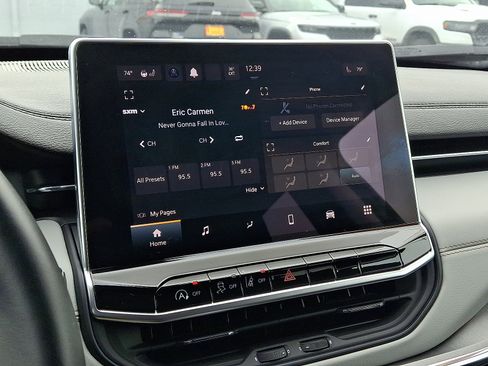 Certified 2022 Jeep Compass Limited image 17