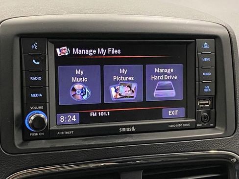 Used 2019 Dodge Grand Caravan SXT image 24