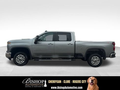Used 2026 Chevrolet Silverado 2500 LT w/ Snow Plow Prep/Camper Package AWD/4WD image 8