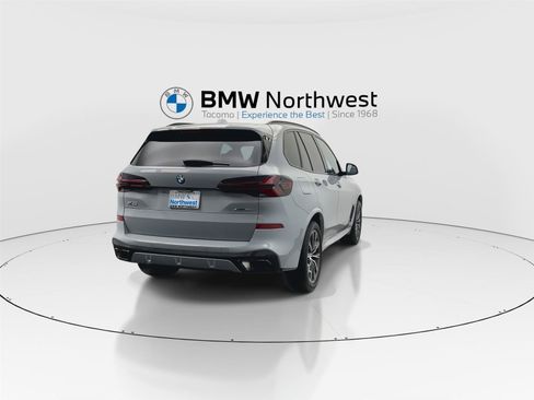 New 2026 BMW X5 xDrive40i w/ M Sport Package image 2