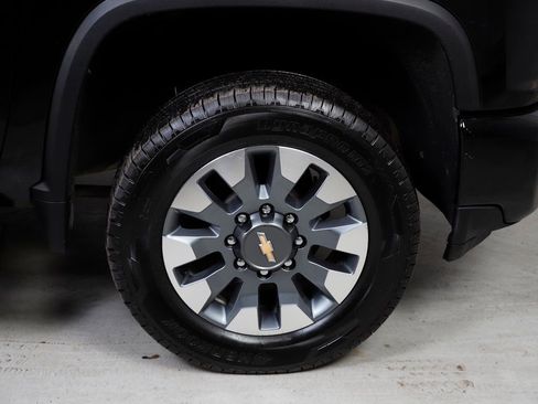 Used 2022 Chevrolet Silverado 2500 Custom image 6