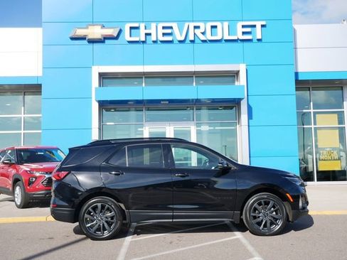 Used 2023 Chevrolet Equinox RS w/ RS Leather Package AWD/4WD image 26