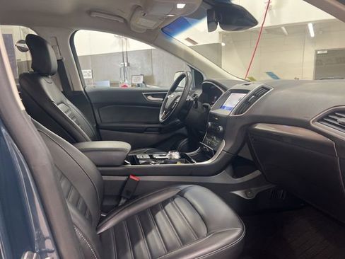 Used 2019 Ford Edge SEL w/ Equipment Group 201A image 8