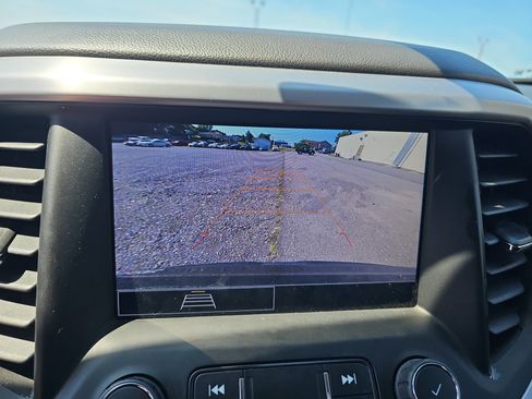 Used 2023 GMC Acadia SLE AWD/4WD image 26