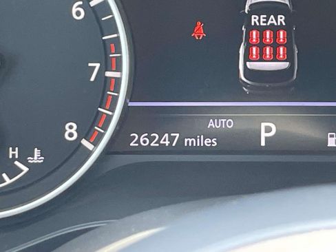 Used 2024 Nissan Pathfinder S AWD/4WD image 19