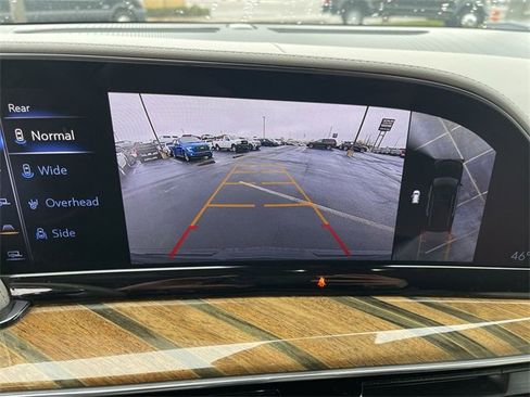 Used 2022 Cadillac Escalade ESV Premium Luxury Platinum image 17