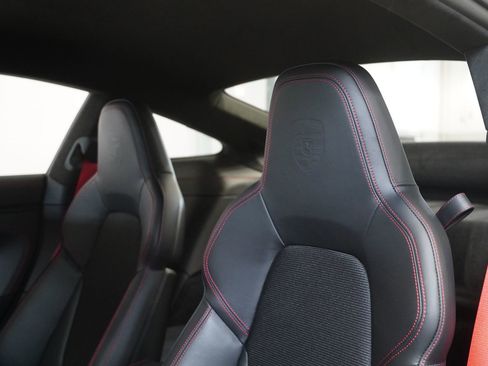 Used 2022 Porsche 911 GT3 RWD image 13