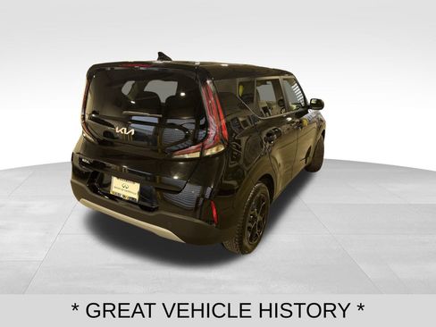 Used 2023 Kia Soul LX w/ Option Group 015 image 5