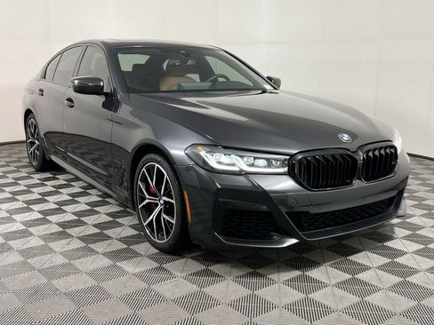 Used 2022 BMW 540i 540i w/ M Sport Package image 2