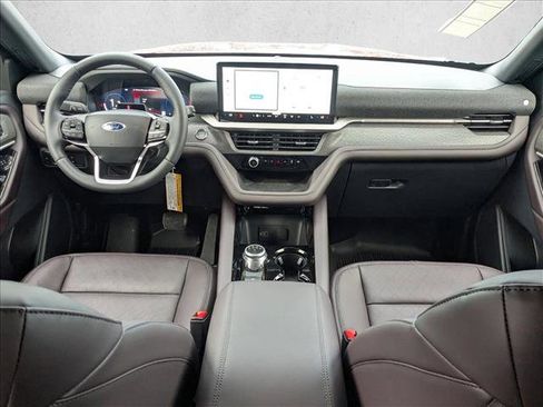 New 2026 Ford Explorer Platinum image 13