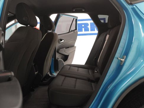Used 2025 Chevrolet Trax RS w/ Driver Confidence Package FWD image 23