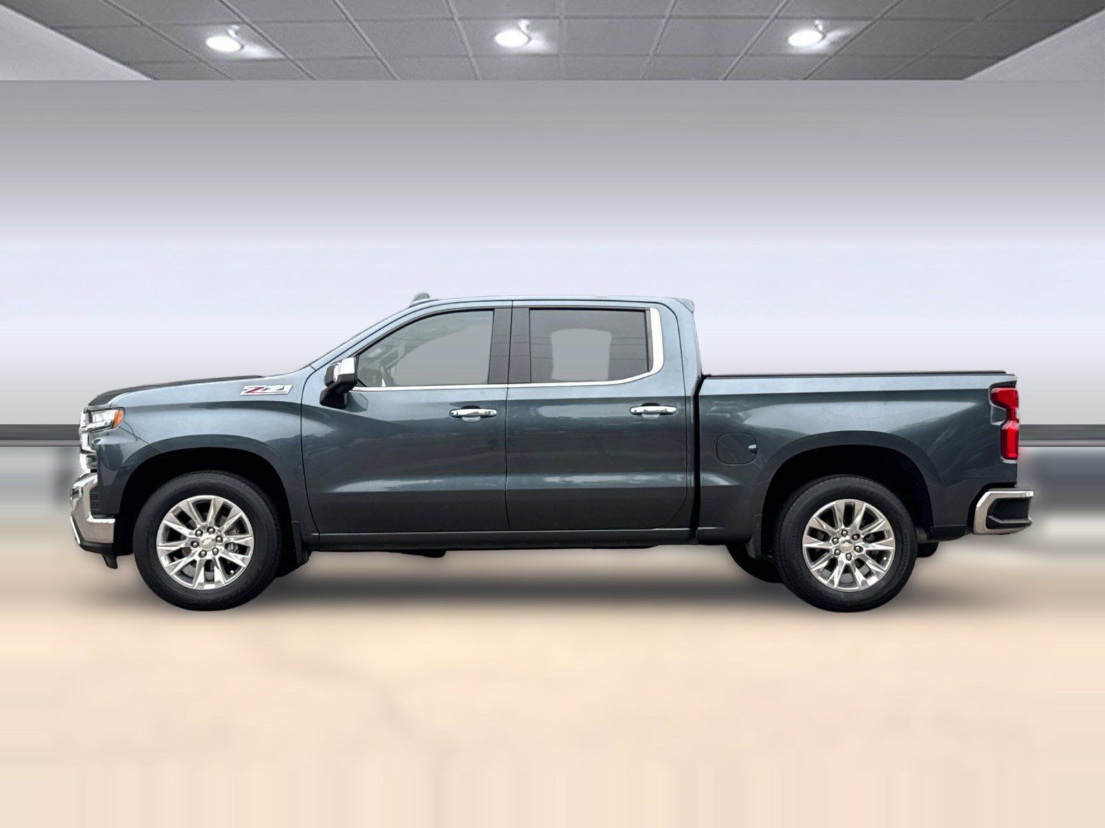Used 2019 Chevrolet Silverado 1500 LTZ w/ LTZ Premium Package AWD/4WD image 2