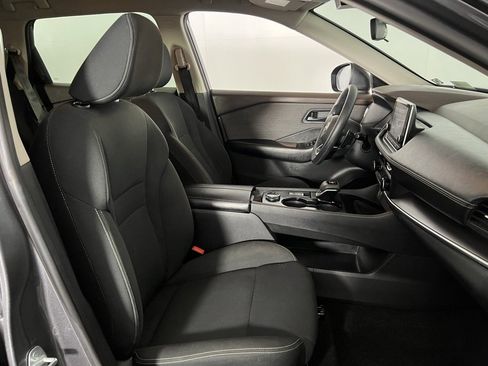 Used 2023 Nissan Rogue S image 30