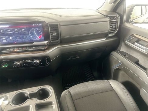 Used 2023 GMC Sierra 1500 Elevation image 24
