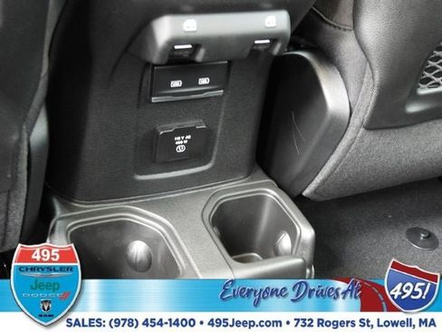 New 2026 Jeep Gladiator Mojave image 14