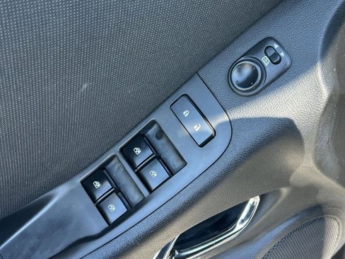 Used 2013 Chevrolet Camaro LT image 18