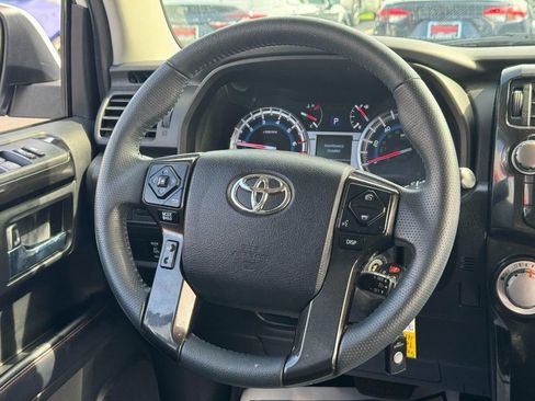 Used 2019 Toyota 4Runner TRD Off-Road Premium AWD/4WD image 15